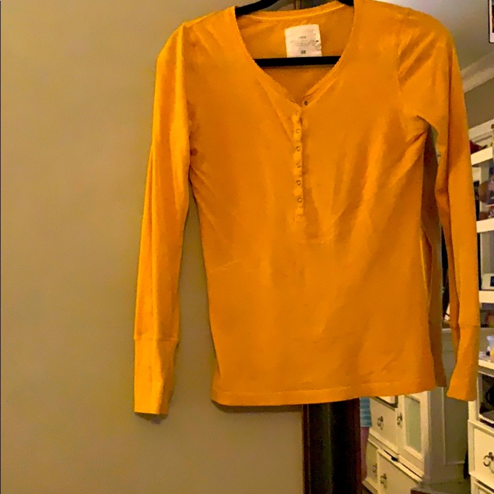 Long sleeve top